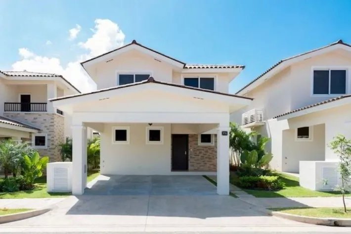 Duplex house for sale in Bosques del Pacífico, Panama Pacifico