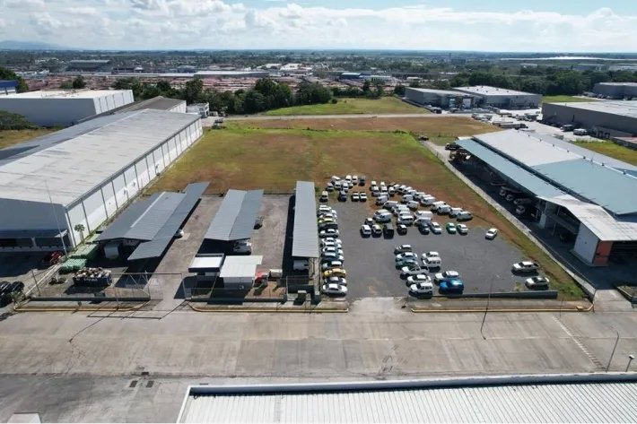 Se vende terreno en Tocumen Commercial Park