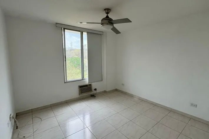 Apartment for sale in Mc Gregor Valley, Condado del Rey