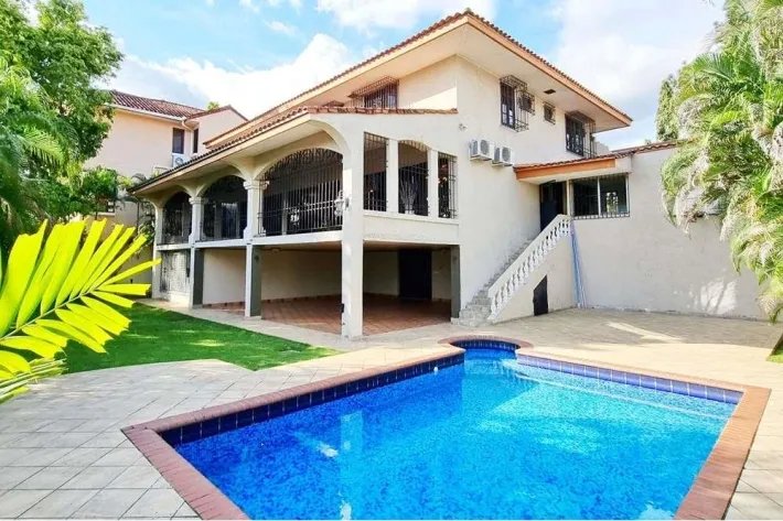 Se vende casa en los Guayacanes, Panamá