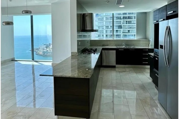 Luxury apartment for rent in Punta Pacifica, Panama