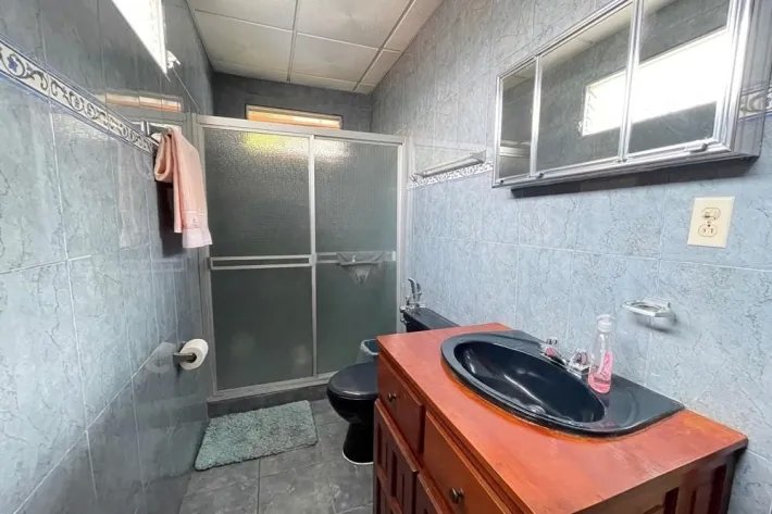 House for sale with two independent residences at Betania, Panama
