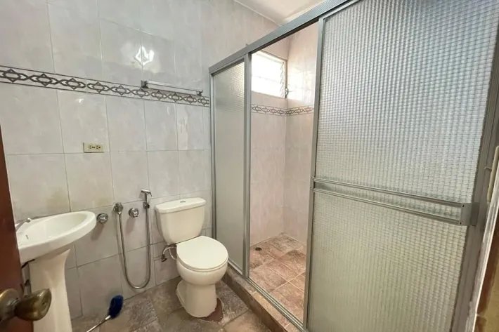 House for sale with two independent residences at Betania, Panama