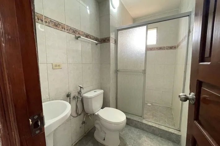 House for sale with two independent residences at Betania, Panama