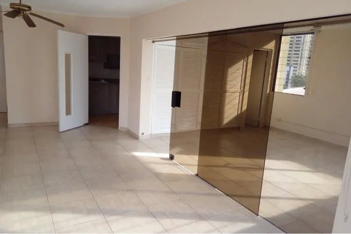 Investment apartment for sale in El Cangrejo, Panama