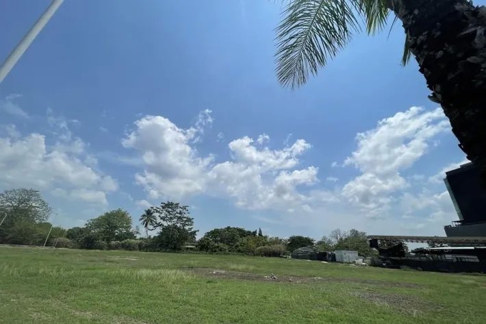 Flat land for sale in Santa Maria Business District