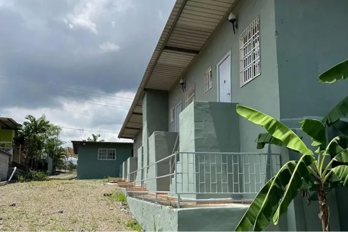 Venta de casa comercial en Juan Díaz, Panamá