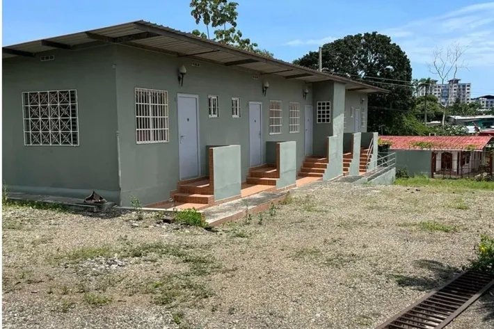 Venta de casa comercial en Juan Díaz, Panamá