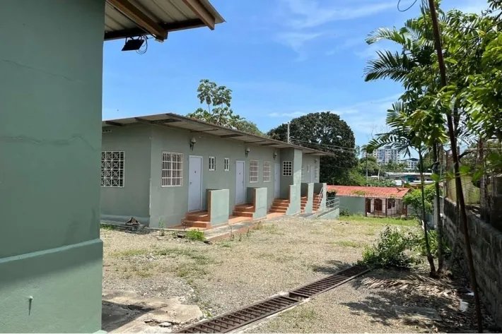 Venta de casa comercial en Juan Díaz, Panamá