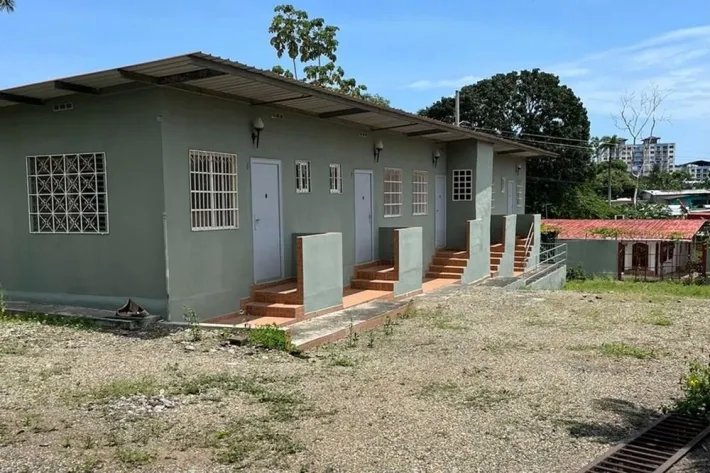 Venta de casa comercial en Juan Díaz, Panamá