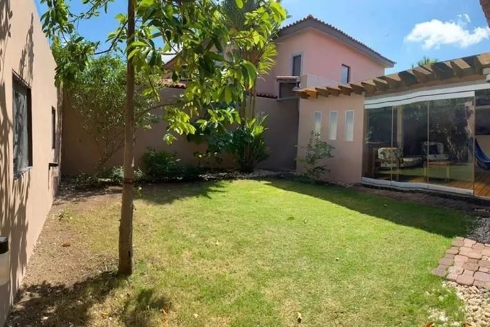 Venta de casa en Costa Sur, Versalles