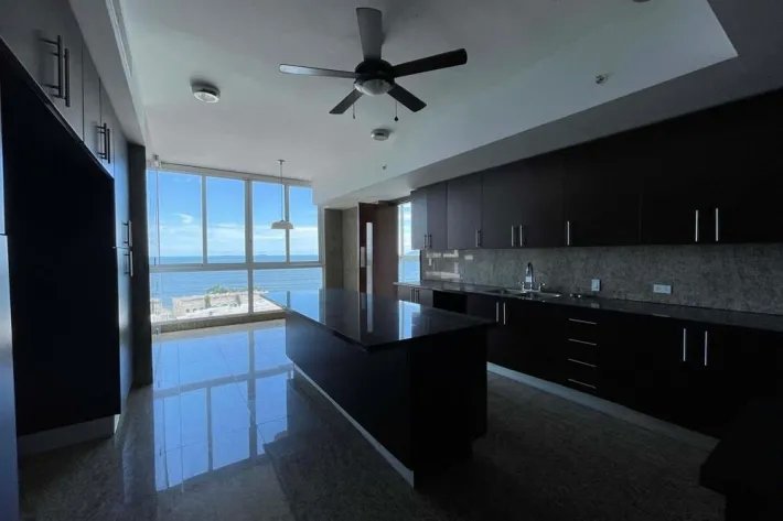 Apartment rental in Paitilla
