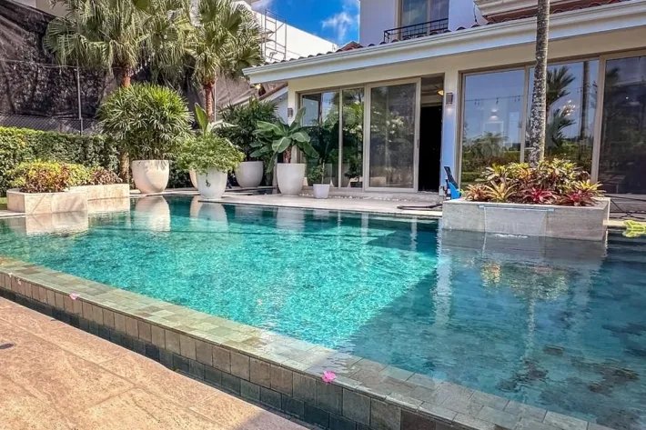 Se vende casa en Fairway Estates en Santa María, Santa María