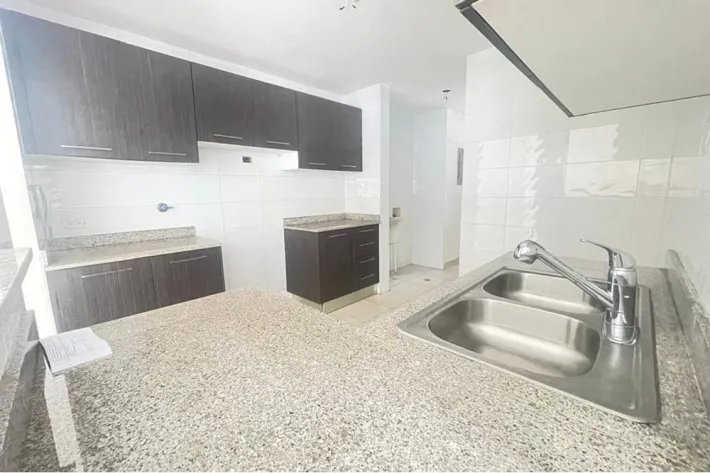 Venta de apartamento en Plaza Edison, Betania