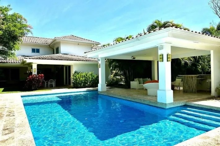 For Sale: Villa in Bijao Beach Club  Residences