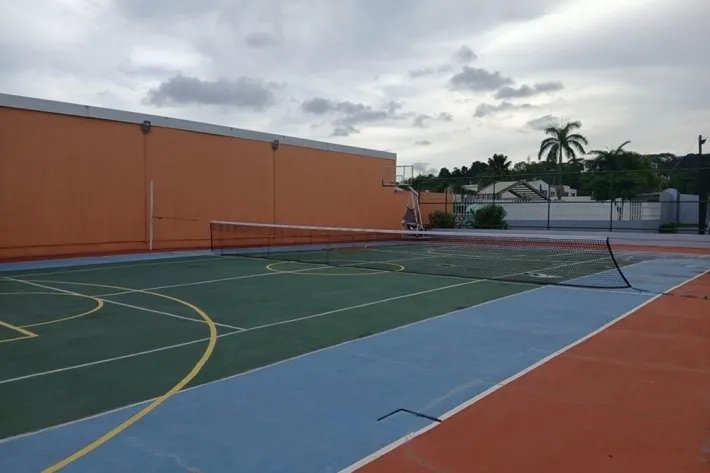 Venta de casa en conjunto cerrado en Brisas del Golf, Panamá