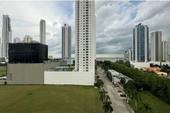 Apartment for rent in Arcadia Building, Costa del Este, Panama