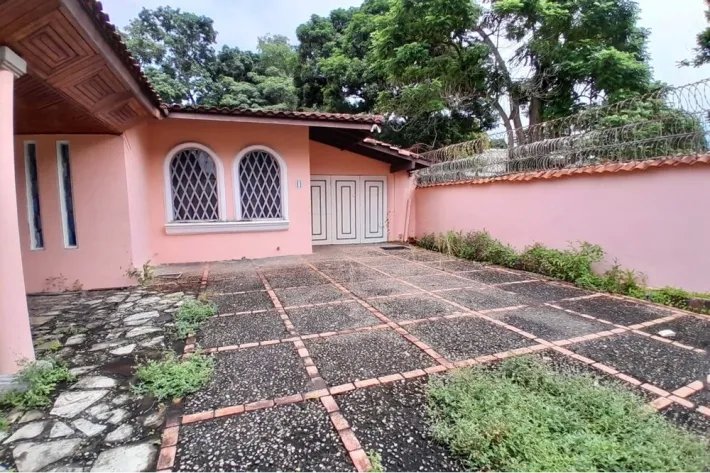 House for sale in Altos del Golf, San Francisco, Panama