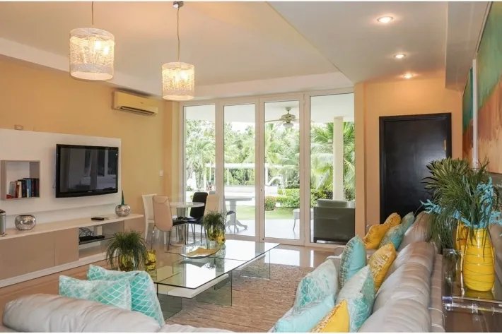 Se vende casa de playa en Santa Clara, Coclé
