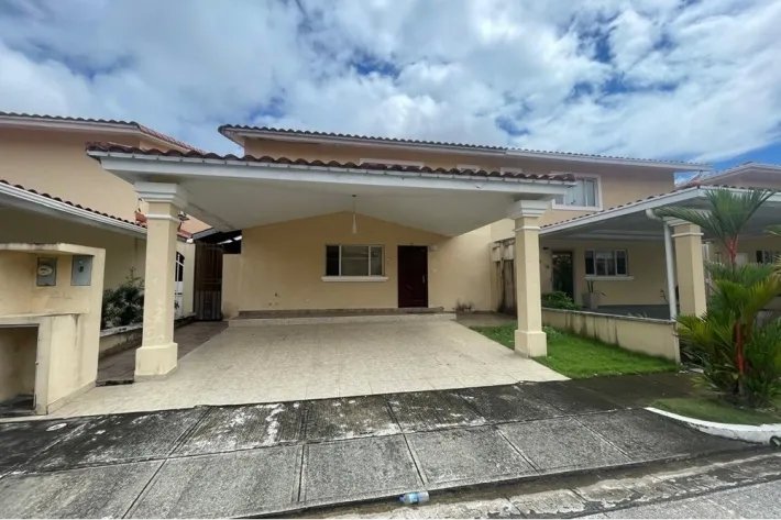 House for sale in Brisas del Golf, Panama