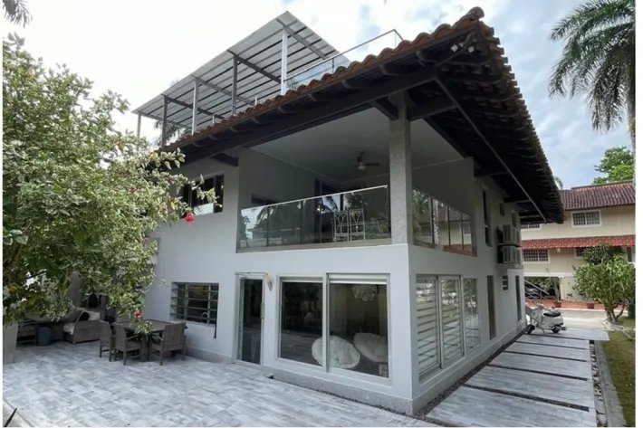 House for sale in Clayton, Panama