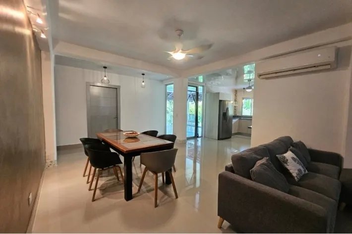 House for sale in Clayton, Panama