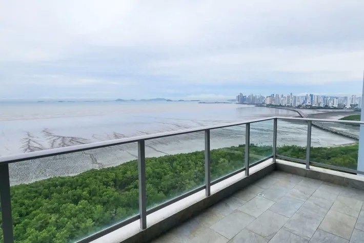 Ocean view apartment for sale, PH Regalia, Costa del Este, Panama