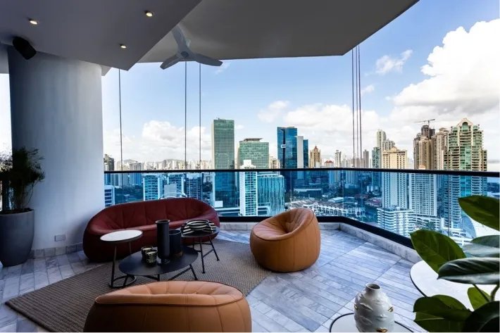 Penthouse apartment for sale in Punta Paitilla, Panama
