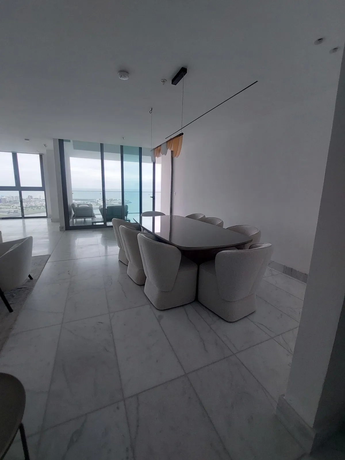 Apartment For Rent in Calle Heliodoro Patiño