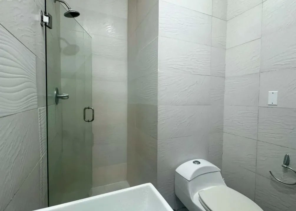 Apartment For Rent in Avenida Balboa