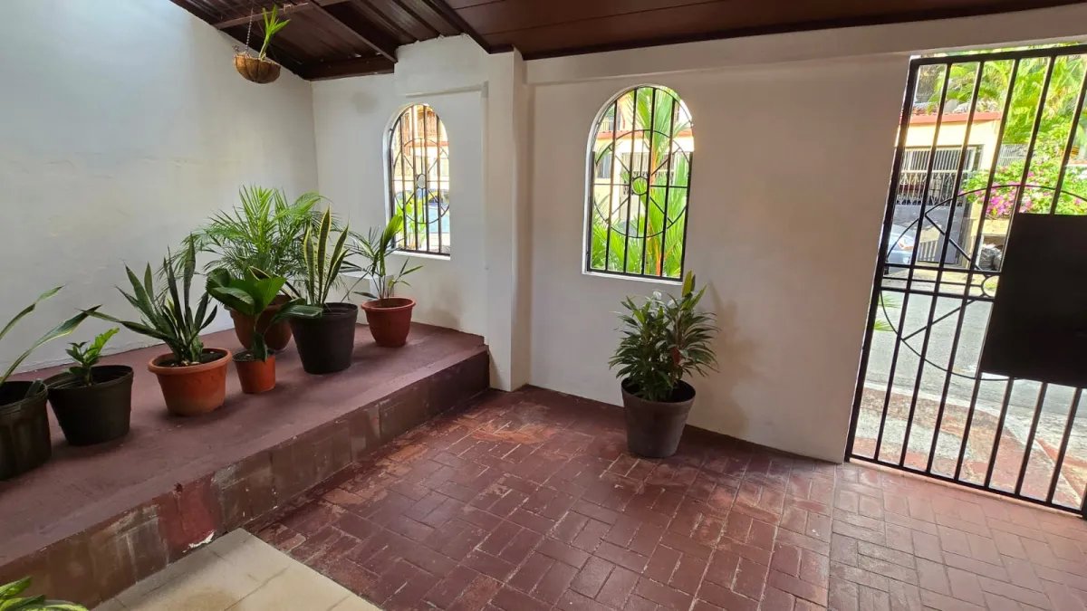 Single Family Attached For Rent in Hato Pintado