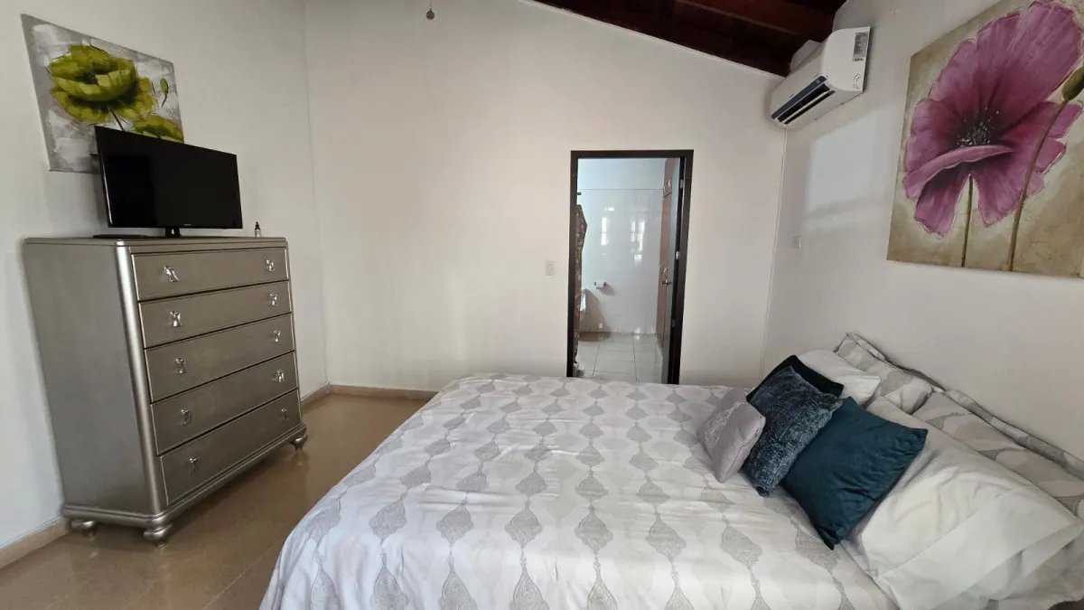Single Family Attached For Rent in Hato Pintado