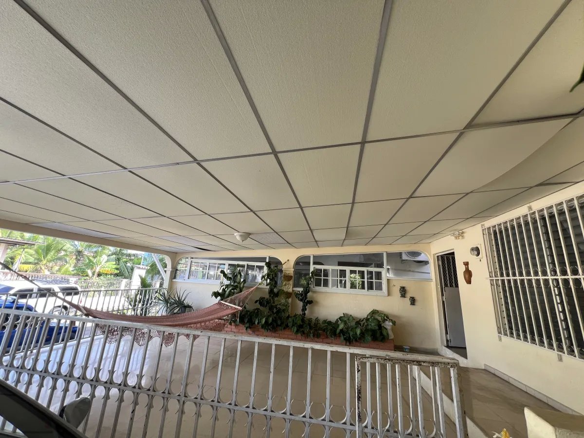 Venta de Casa en Urbanización Residencial Cerro Viento, San Miguelito
