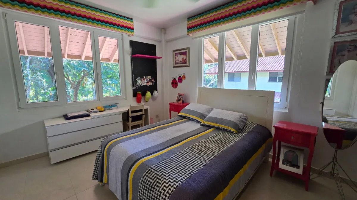 Single Family Attached For Rent in Clayton