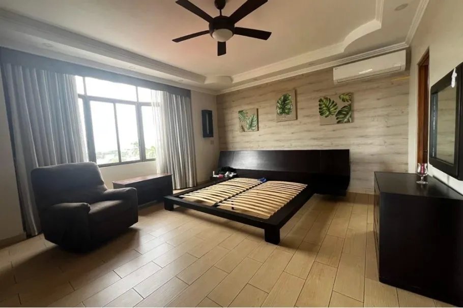 Duplex For Sale in PH. Castellanos, calle Gabonea