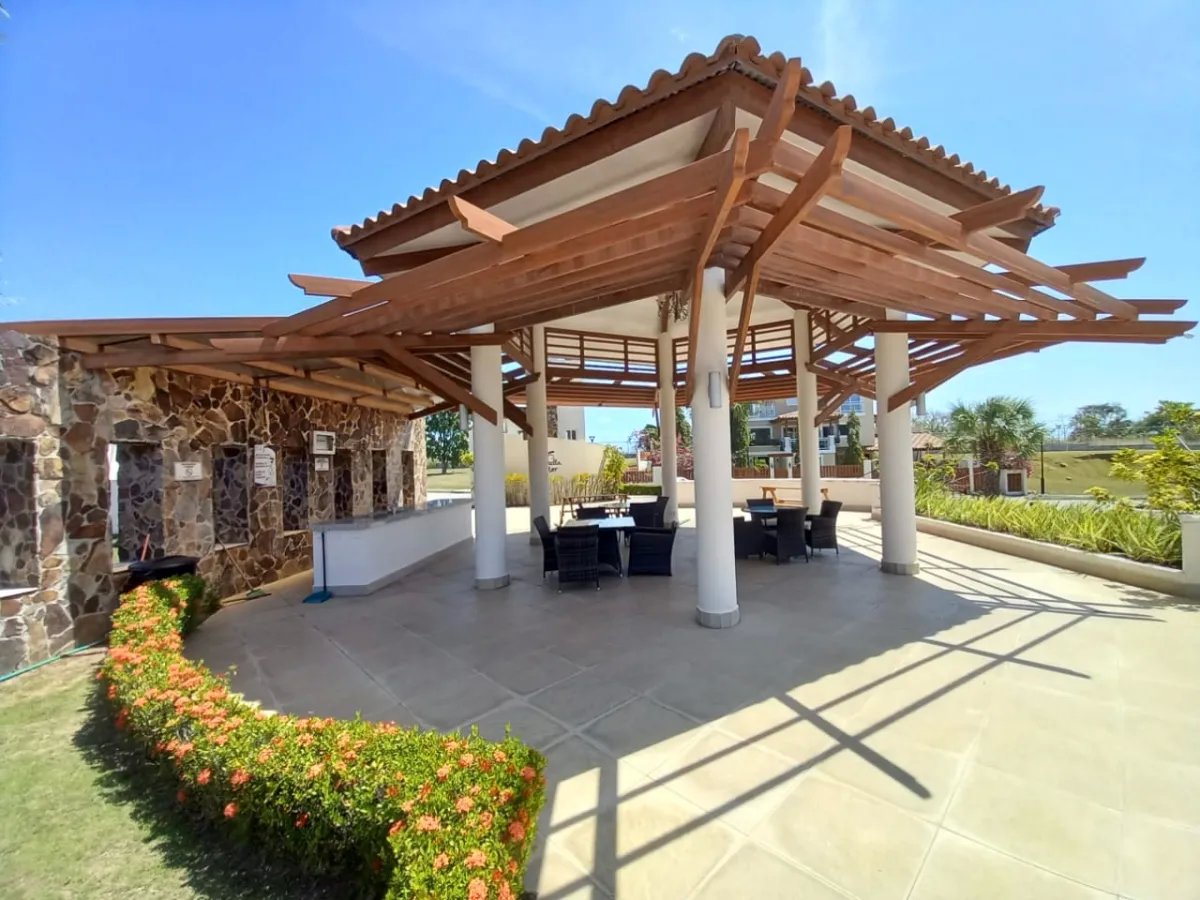 Venta de casa en Fontanela del Mar, San Carlos