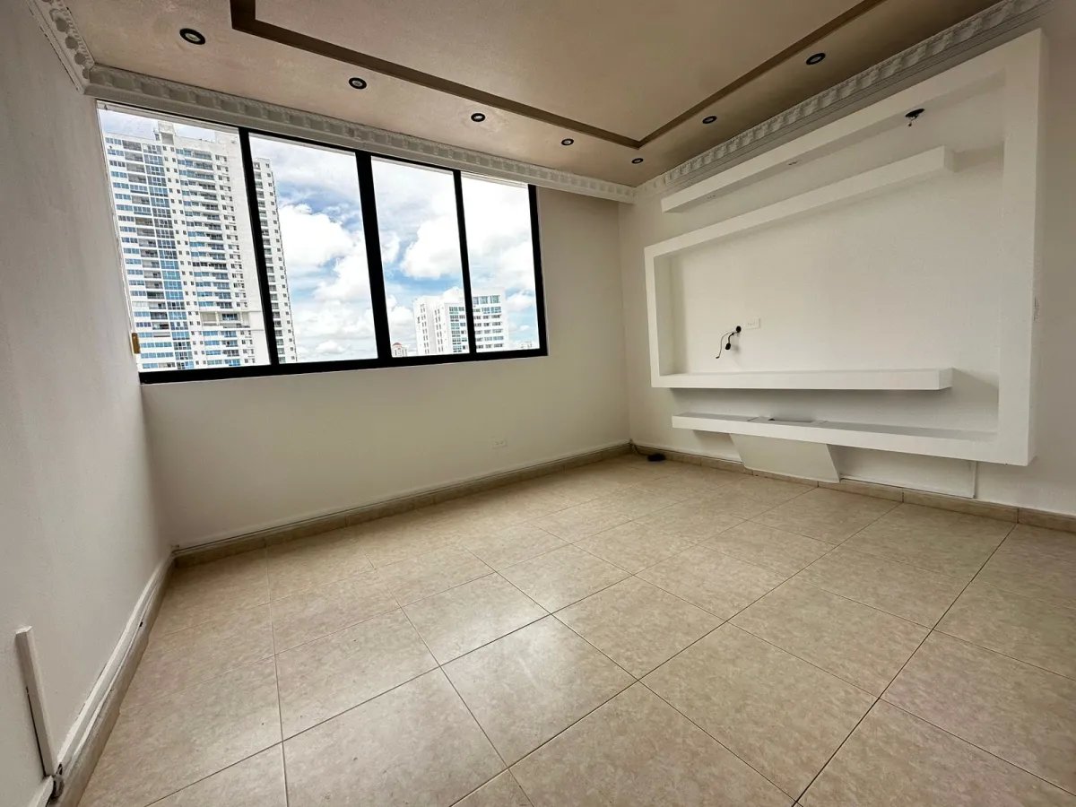 Apartment For Sale in PH Plaza Real