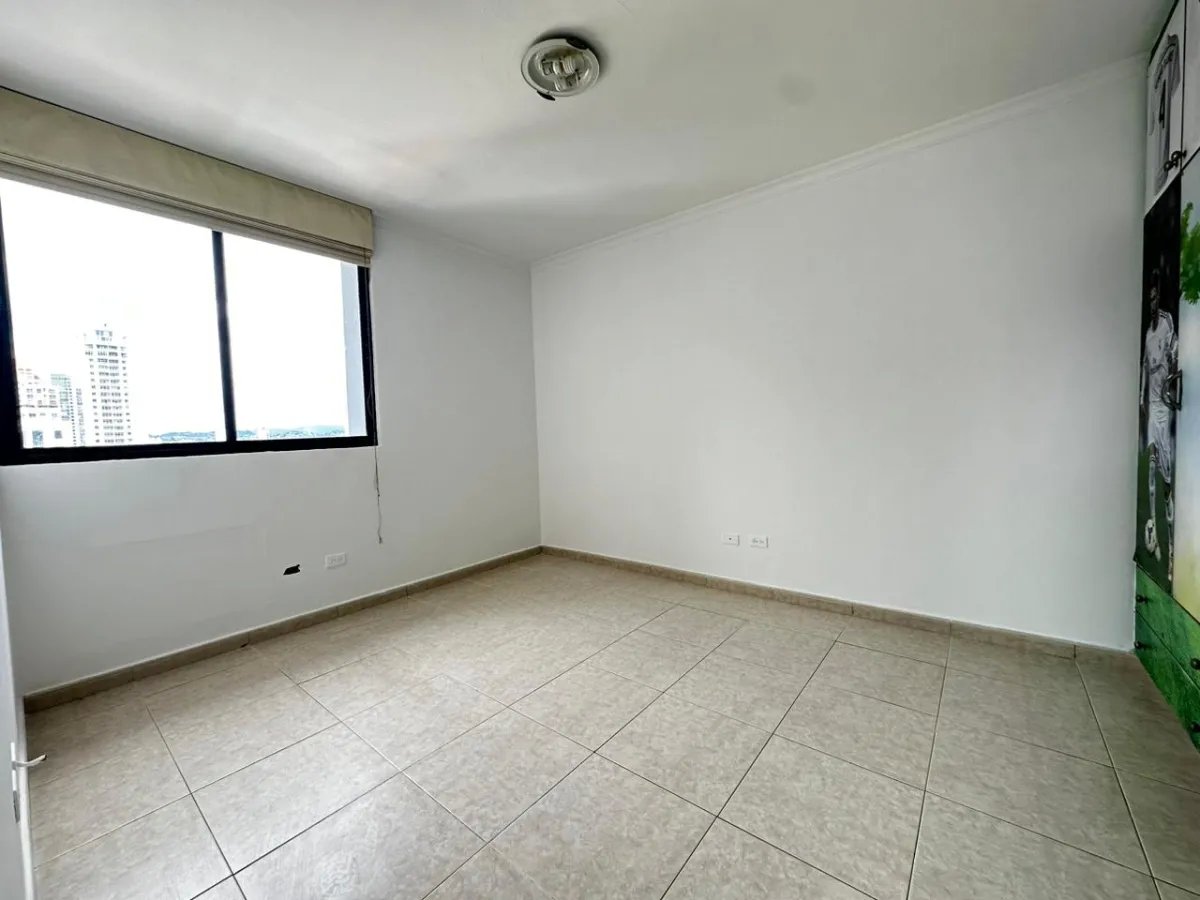 Apartment For Sale in PH Plaza Real