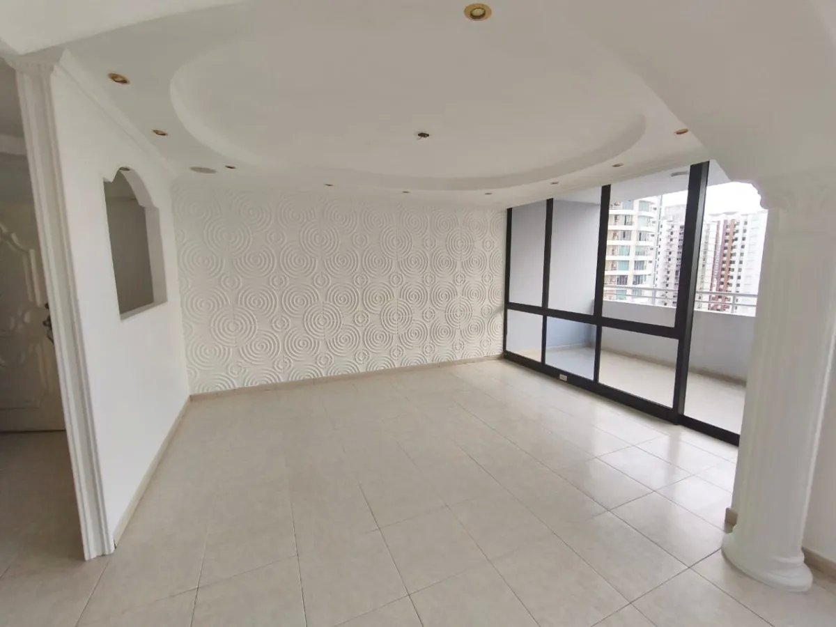 Apartment For Sale in PH Plaza Real
