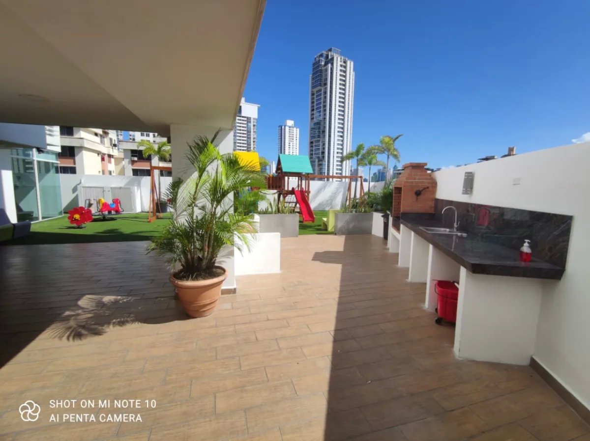Venta de apartamento en San Francisco, cerca del Parque Omar