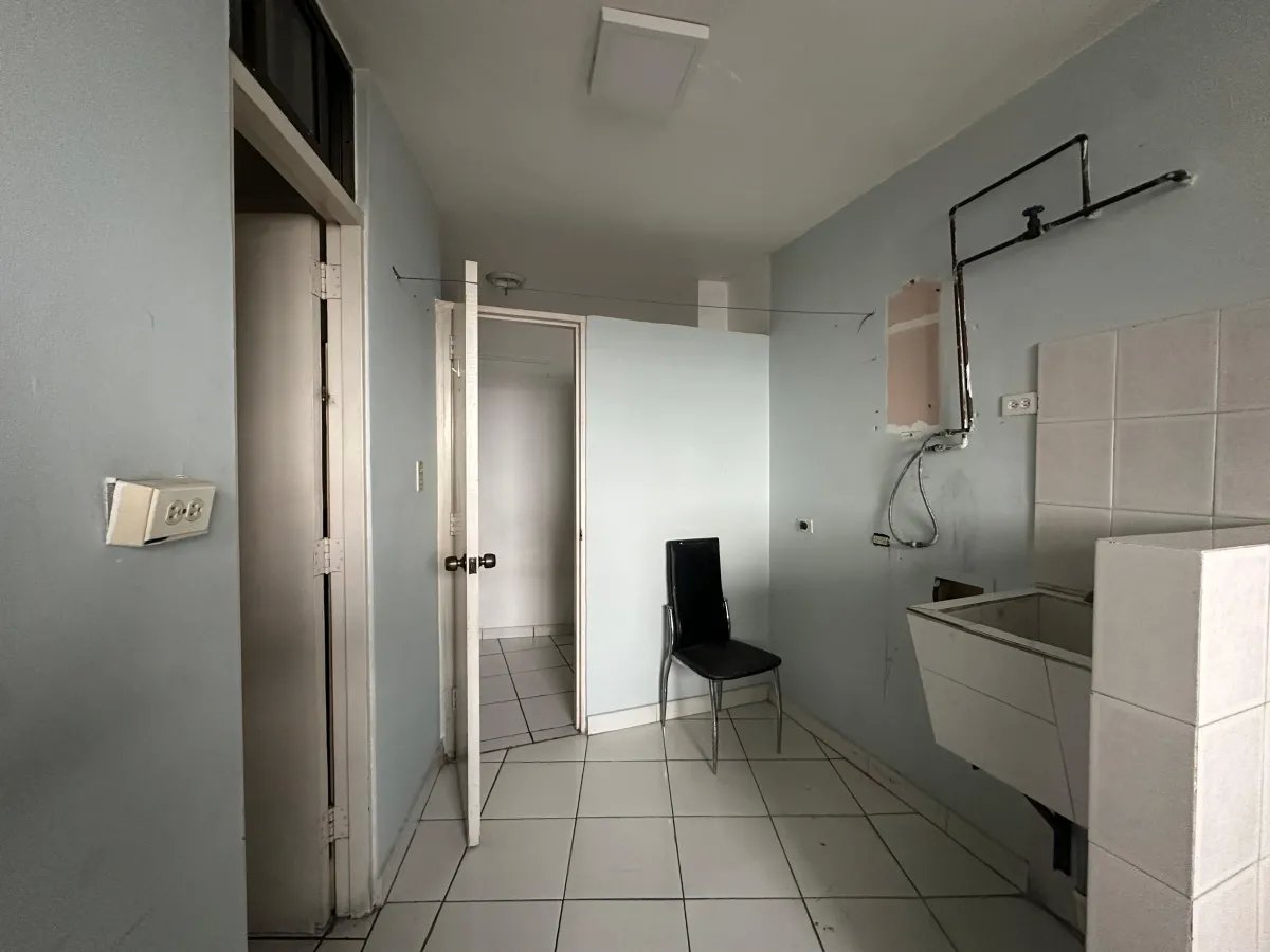 Apartment For Sale in ph Beverly Hills