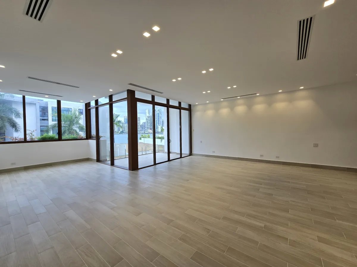 Apartment For Rent in Ocean Reef Islands