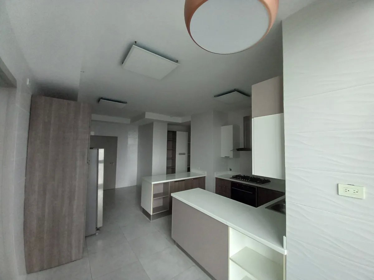 Venta de Apartamento Reposeido,PH Regalia, Costa del Este