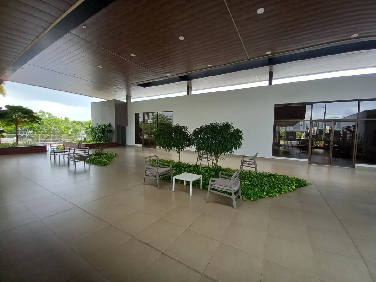Duplex For Sale in Brisas del Golf