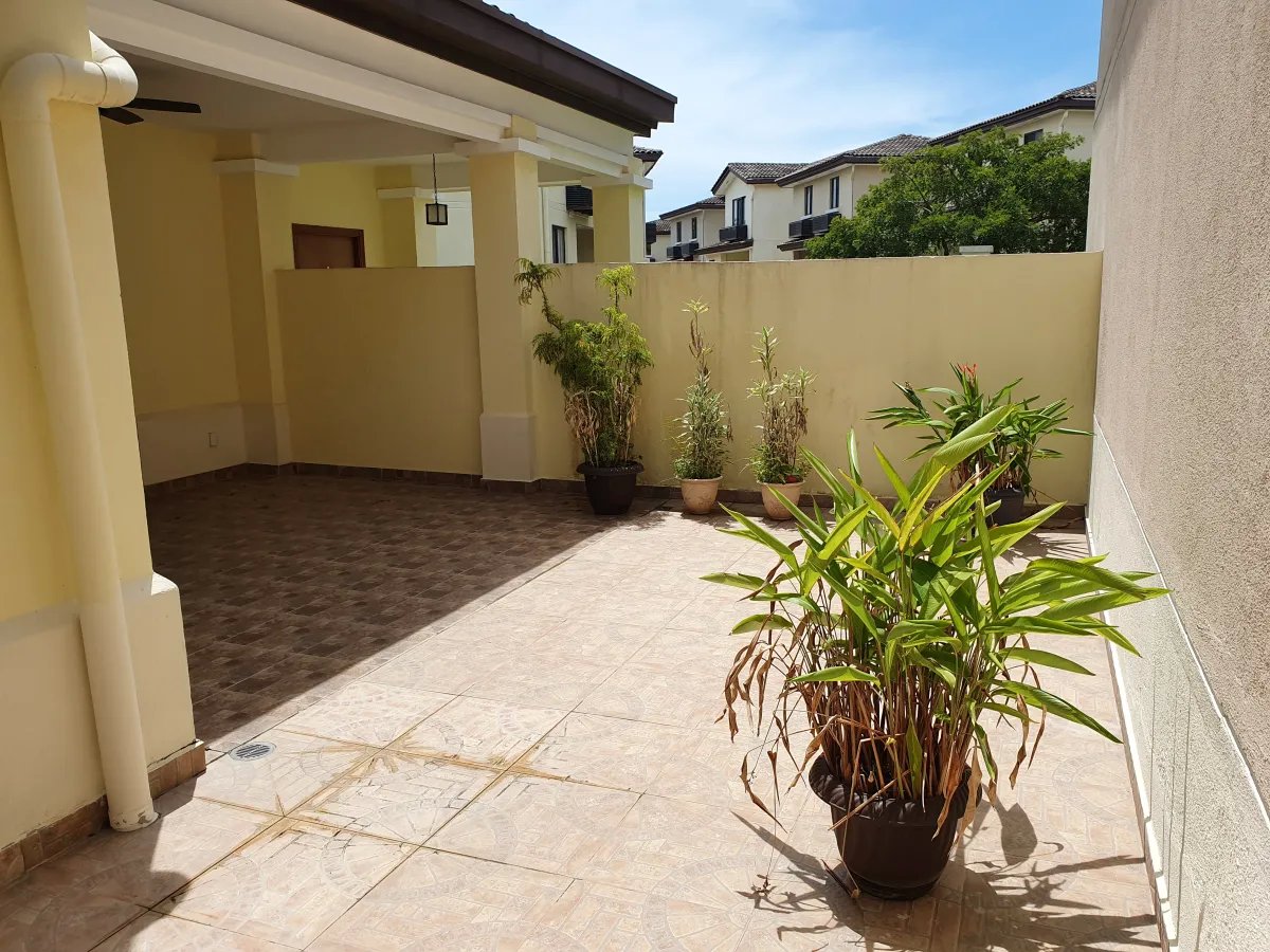 Venta o alquiler de casa en River Valley, Panama Pacifico
