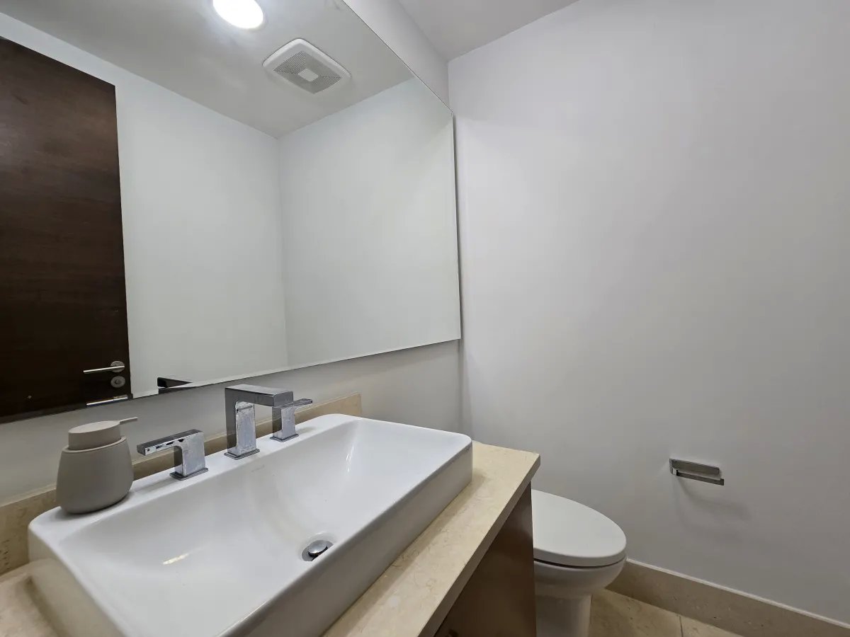 Apartment For Sale in Boulevard Santa María