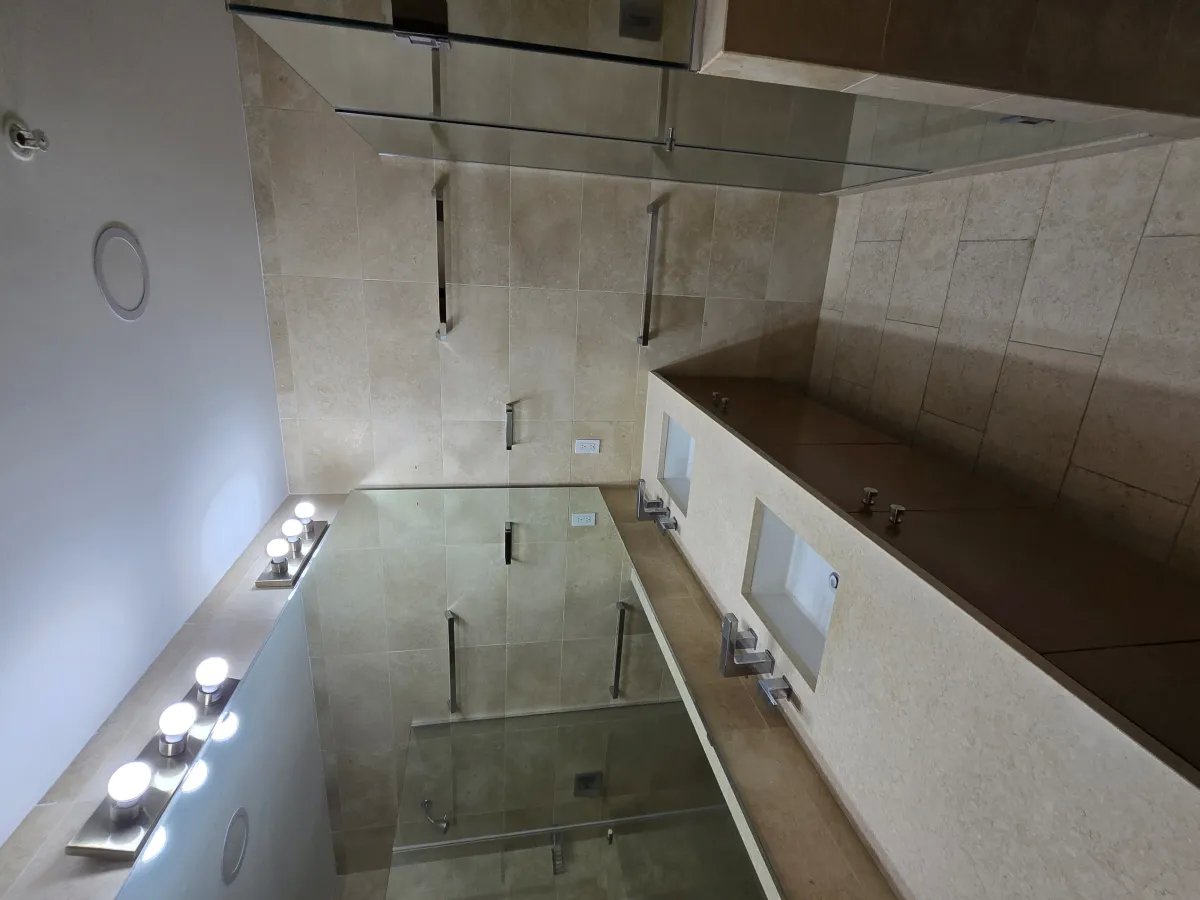 Apartment For Sale in Boulevard Santa María