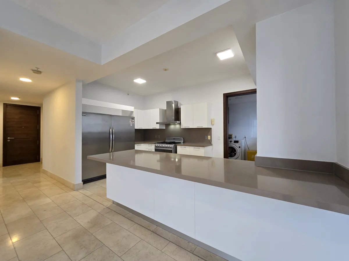 Apartment For Sale in Boulevard Santa María