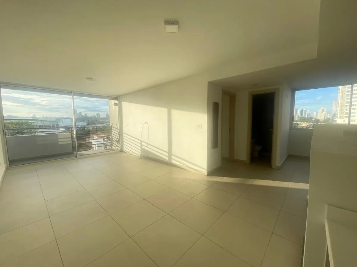 Apartment For Sale in El carmen
