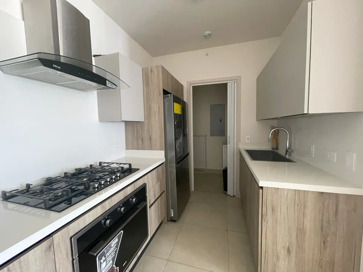 Apartment For Rent in Calle Santa María